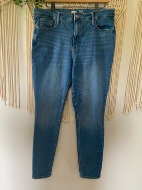 OLD NAVY Super Skinny High Rise Rockstar Secret Slim Pockets Lydia Jeans Size 16
